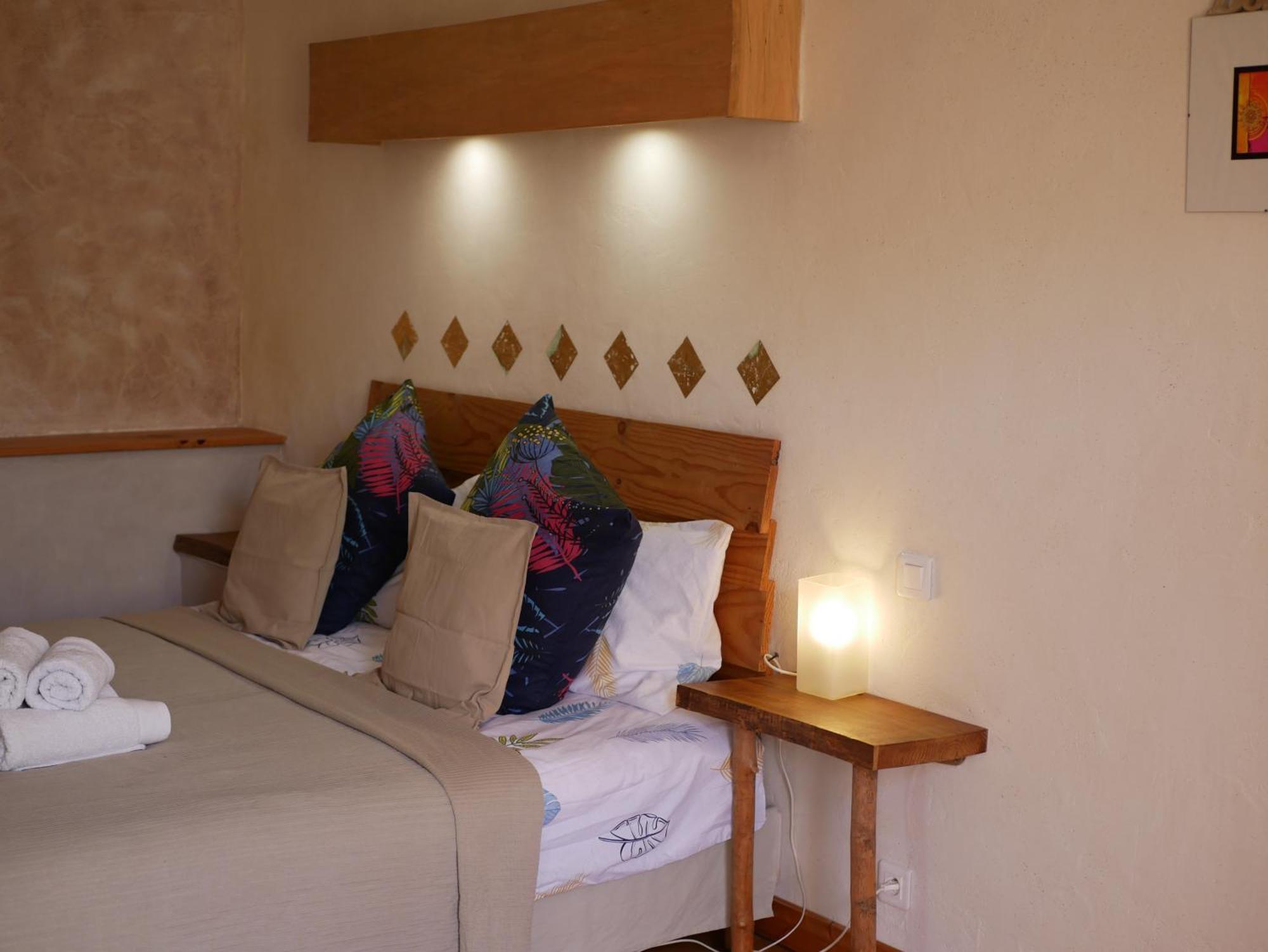Les Jardins De Lumiere Bed & Breakfast Brusque Exterior photo